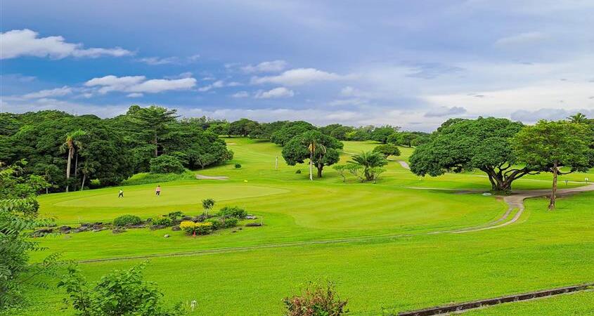 Manila-Short-Golf-Getaway